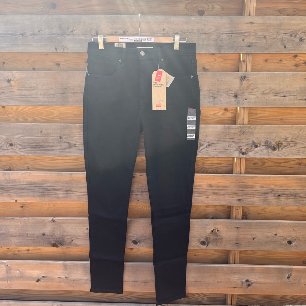 NWT Levis 721 black high rise skinny jeans